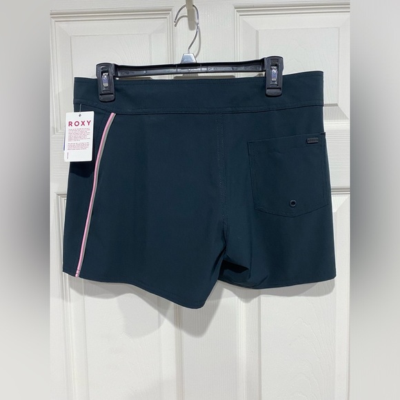Roxy Women's Large Pro The 93 Win Boardshorts Swim Trunks Bottoms Black NWT - Picture 2 of 14